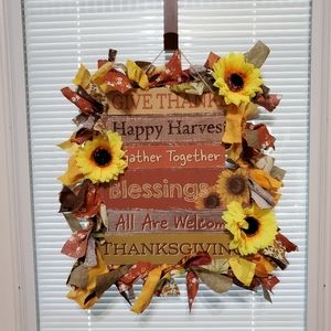 Thankful Rag Garland Framed Plaque w/Sunflowers